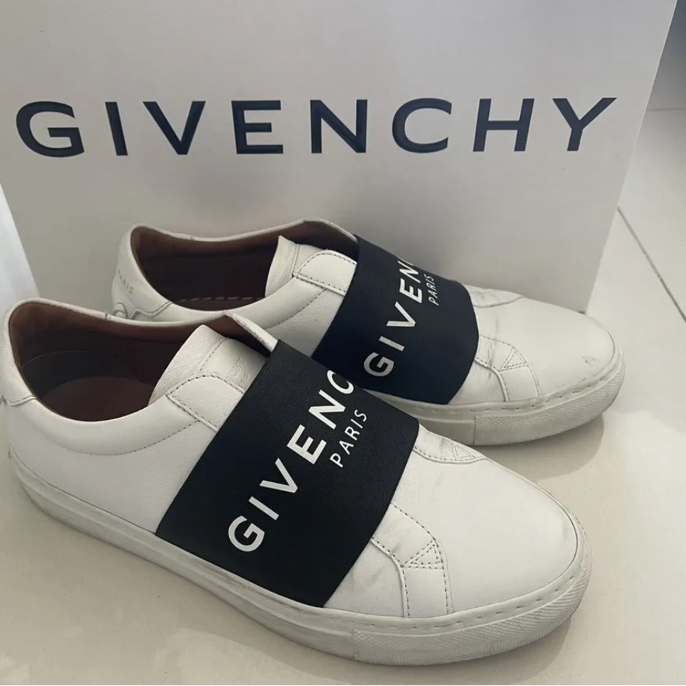 Givenchy Urban Street Sneaker Women Size 7B
